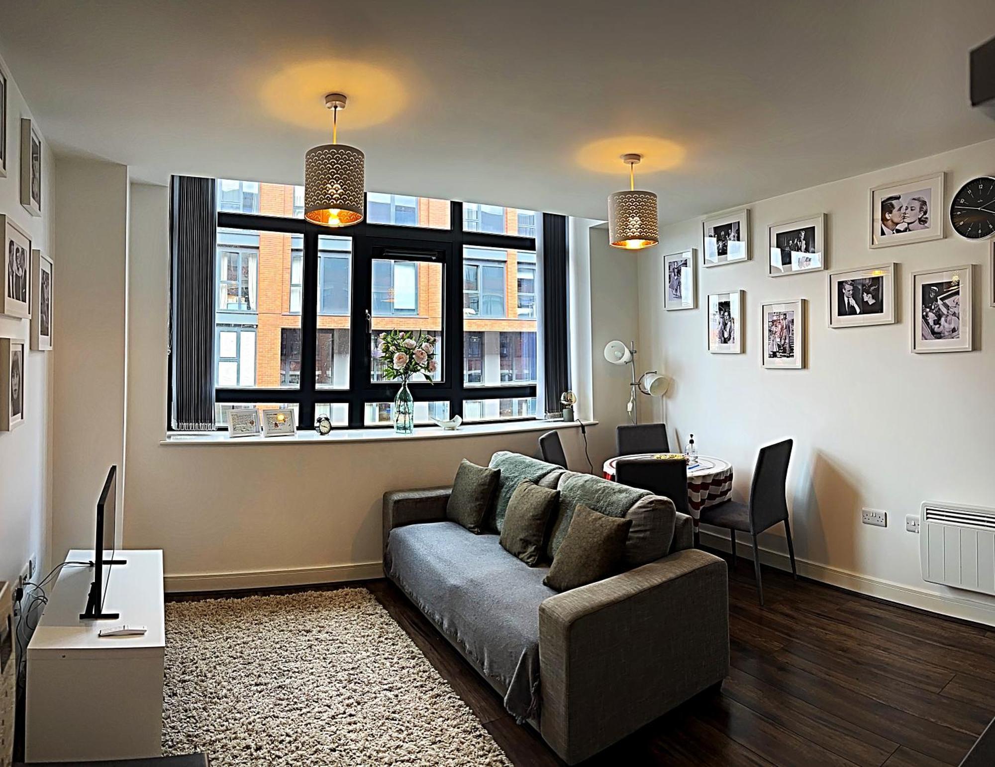 Cotton Apartment Chinatown Central Stay 伯明翰 外观 照片